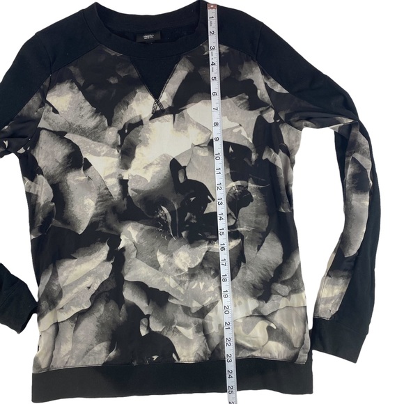Mossimo Abstract Floral Crewneck Long Sleeve Top Size S - Picture 8 of 9